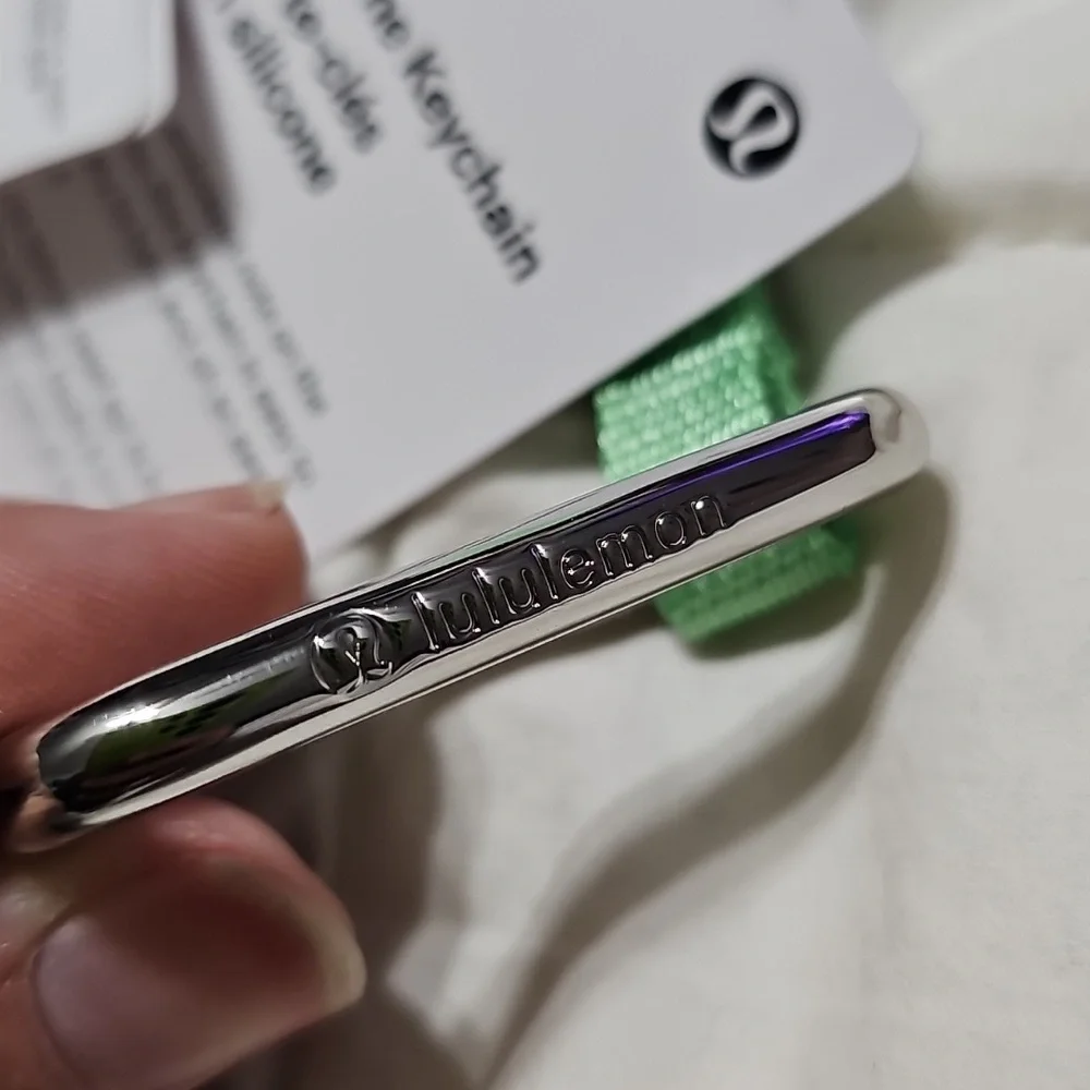 Lululemon Nwts SILICONE Keychain!! CTRL/WHT!! Beautiful!